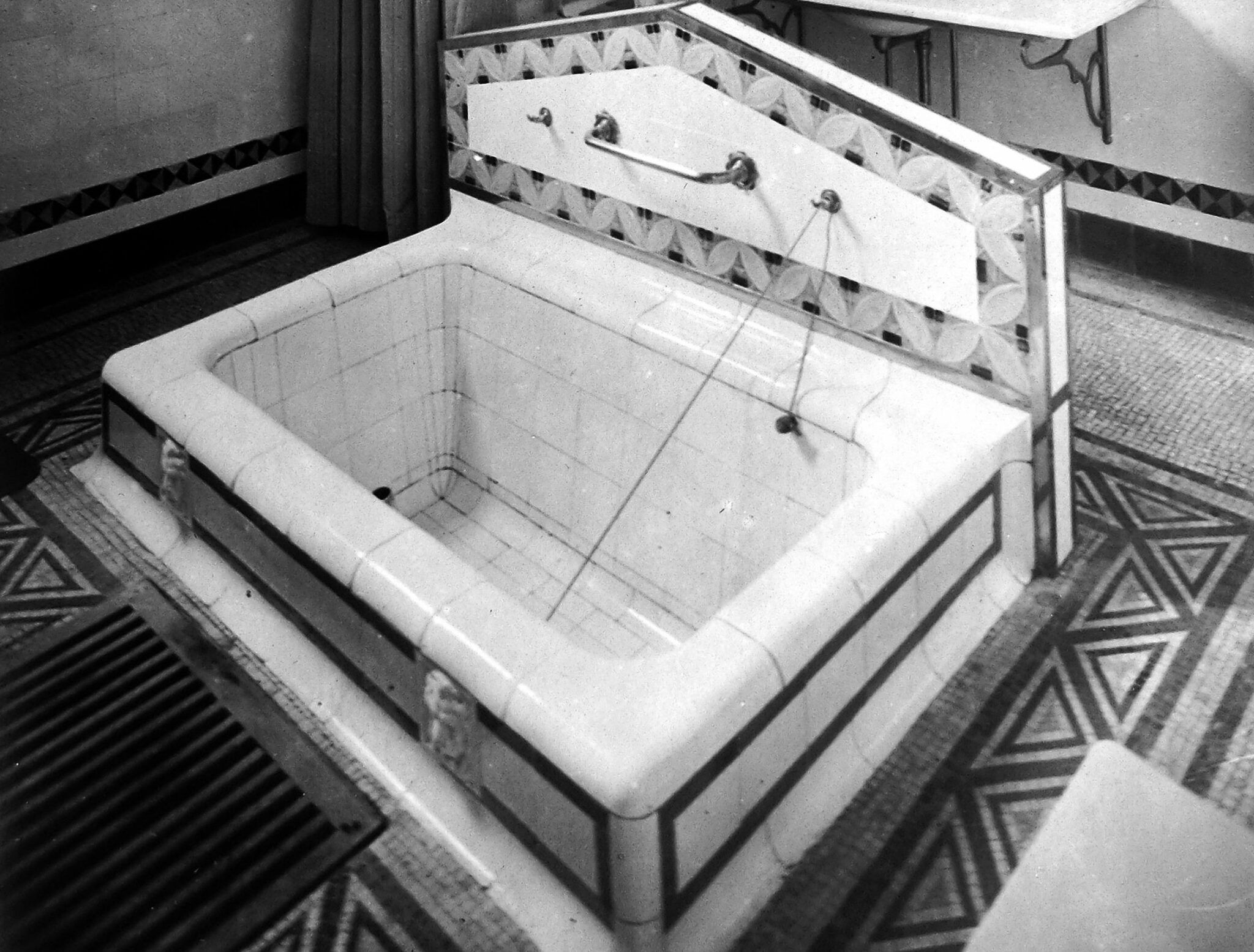 510 – Gd. Thermes cabine de luxe 1013